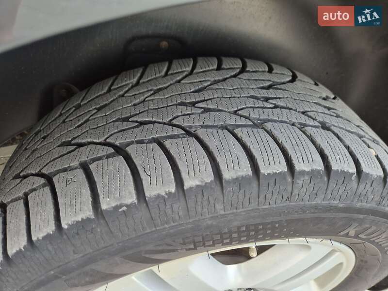 Внедорожник / Кроссовер Volkswagen Touareg 2005 в Каменец-Подольском