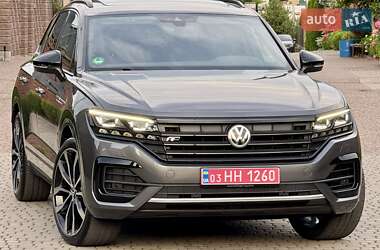 Позашляховик / Кросовер Volkswagen Touareg 2020 в Рівному