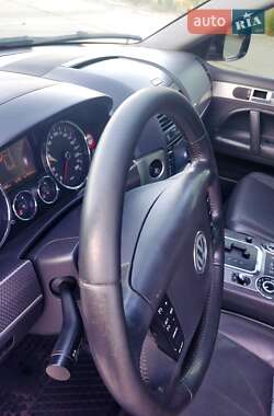 Внедорожник / Кроссовер Volkswagen Touareg 2008 в 