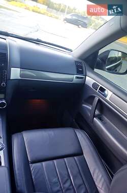 Внедорожник / Кроссовер Volkswagen Touareg 2008 в 