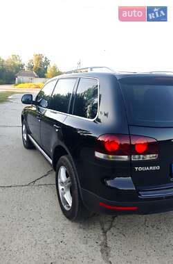 Внедорожник / Кроссовер Volkswagen Touareg 2008 в 