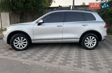 Внедорожник / Кроссовер Volkswagen Touareg 2012 в Лубнах