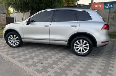 Внедорожник / Кроссовер Volkswagen Touareg 2012 в 