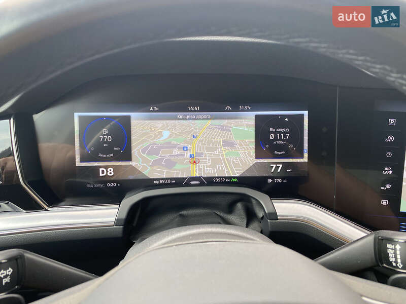 Внедорожник / Кроссовер Volkswagen Touareg 2020 в Киеве