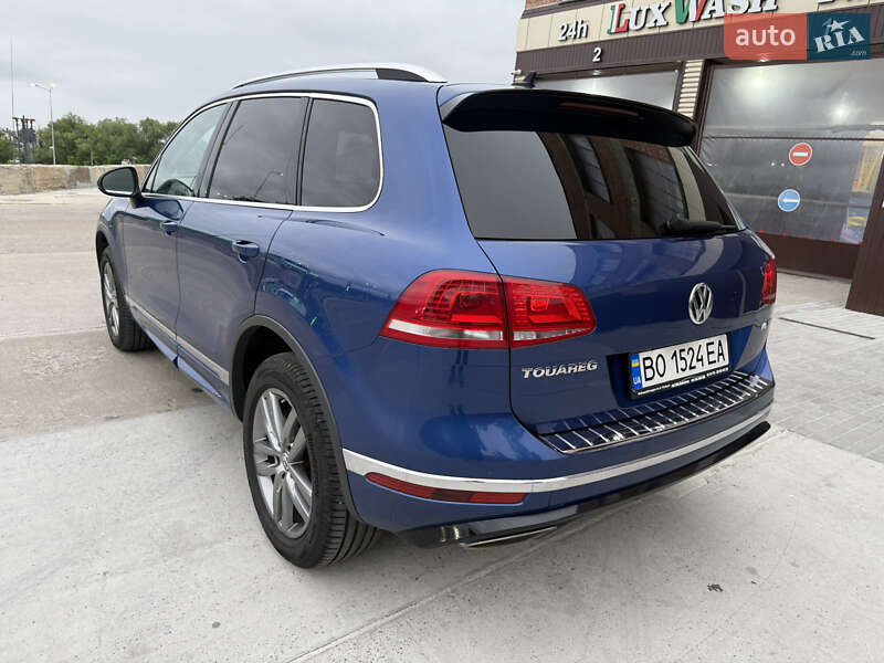 Внедорожник / Кроссовер Volkswagen Touareg 2017 в Жидачове