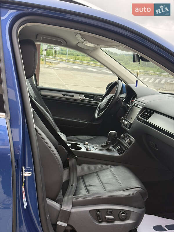 Внедорожник / Кроссовер Volkswagen Touareg 2017 в Жидачове