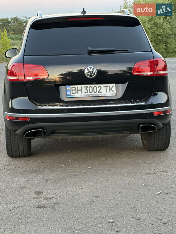 Внедорожник / Кроссовер Volkswagen Touareg 2014 в Балте