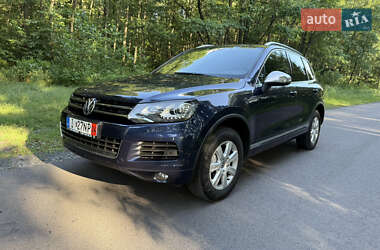 Внедорожник / Кроссовер Volkswagen Touareg 2013 в Луцке