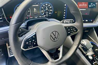 Позашляховик / Кросовер Volkswagen Touareg 2023 в 