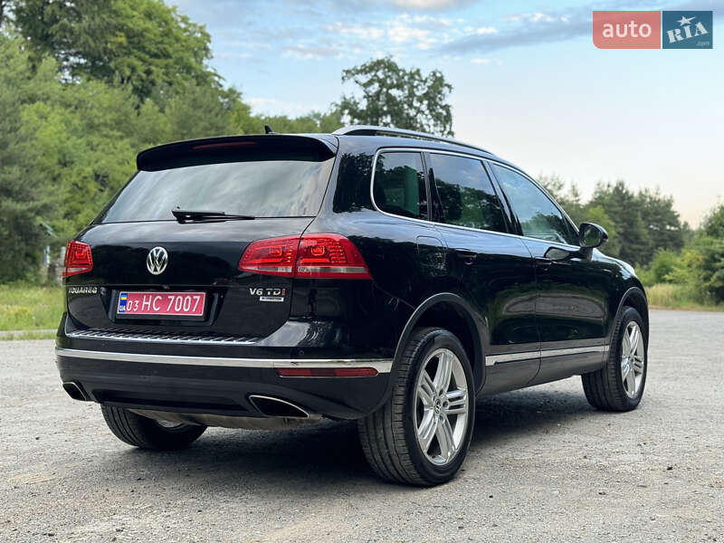 Внедорожник / Кроссовер Volkswagen Touareg 2014 в Бережанах
