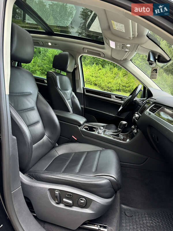Внедорожник / Кроссовер Volkswagen Touareg 2014 в Бережанах