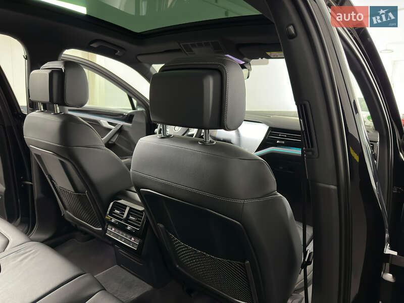 Внедорожник / Кроссовер Volkswagen Touareg 2019 в Казатине
