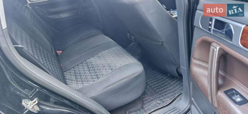 Внедорожник / Кроссовер Volkswagen Touareg 2003 в Львове