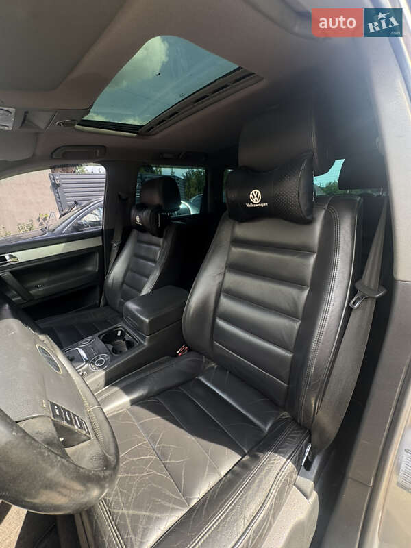 Позашляховик / Кросовер Volkswagen Touareg 2004 в Бердичеві