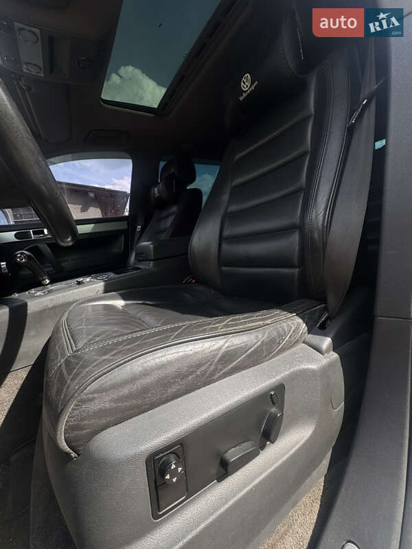 Позашляховик / Кросовер Volkswagen Touareg 2004 в Бердичеві