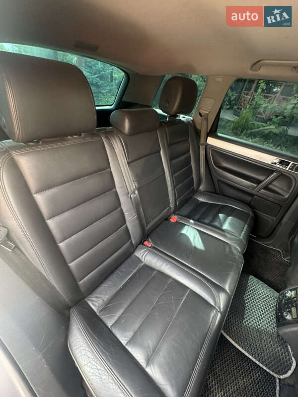 Позашляховик / Кросовер Volkswagen Touareg 2004 в Бердичеві