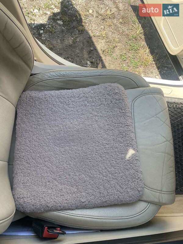 Позашляховик / Кросовер Volkswagen Touareg 2011 в Хмельницькому