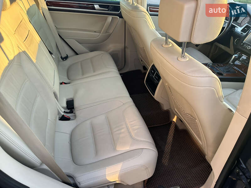 Позашляховик / Кросовер Volkswagen Touareg 2013 в Луцьку фото 5 Позашляховик / Кросовер Volkswagen Touareg 2013 в Луцьку