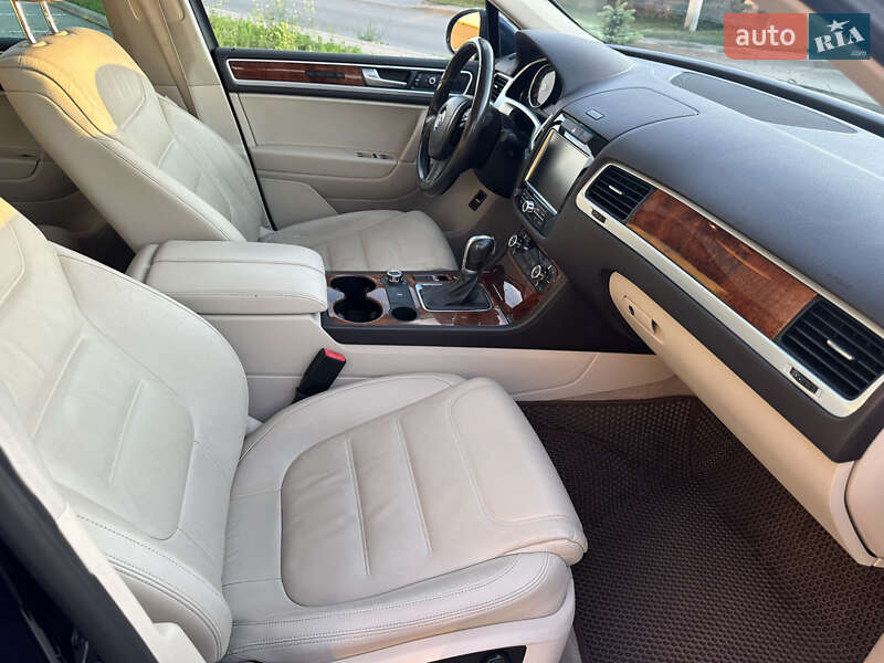 Позашляховик / Кросовер Volkswagen Touareg 2013 в Луцьку фото 6 Позашляховик / Кросовер Volkswagen Touareg 2013 в Луцьку