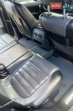 Позашляховик / Кросовер Volkswagen Touareg 2016 в 