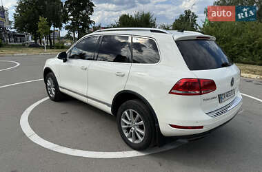 Внедорожник / Кроссовер Volkswagen Touareg 2011 в 