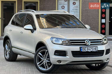 Внедорожник / Кроссовер Volkswagen Touareg 2012 в 