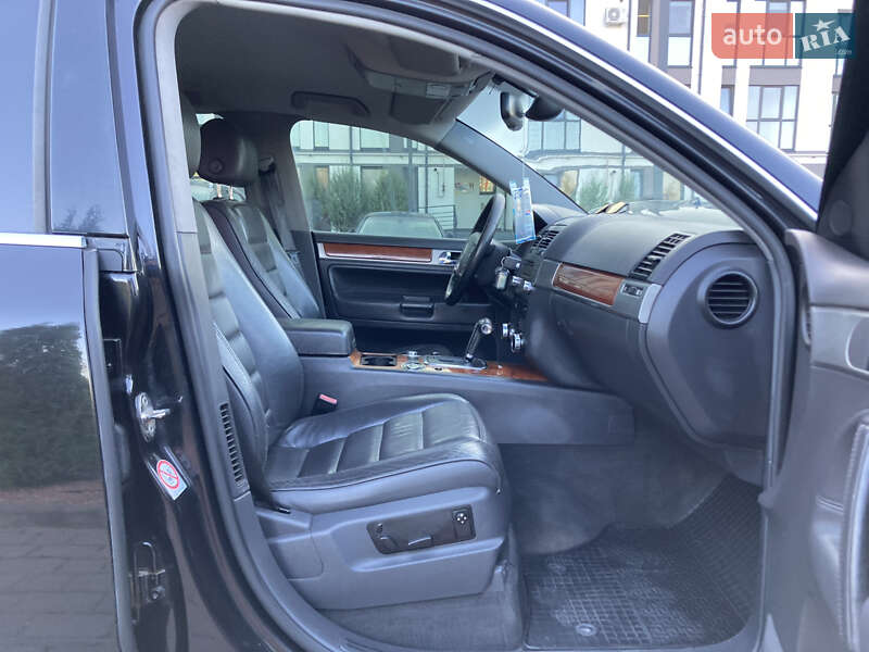 Позашляховик / Кросовер Volkswagen Touareg 2006 в Луцьку