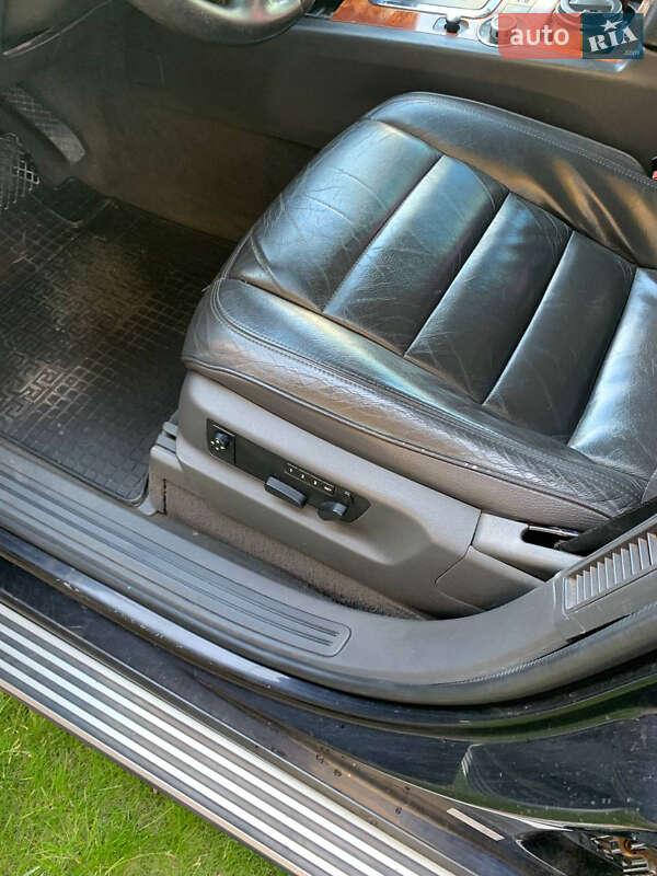 Позашляховик / Кросовер Volkswagen Touareg 2006 в Луцьку