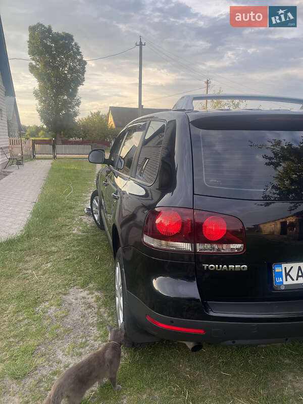Внедорожник / Кроссовер Volkswagen Touareg 2008 в Киеве