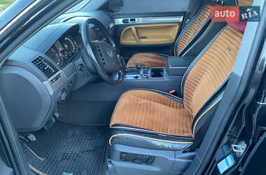 Внедорожник / Кроссовер Volkswagen Touareg 2006 в 