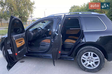 Внедорожник / Кроссовер Volkswagen Touareg 2006 в 