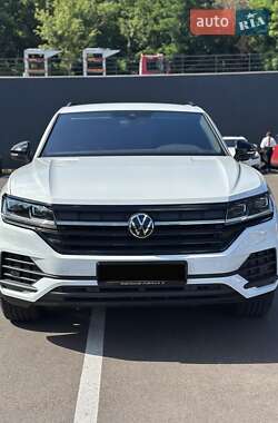 Внедорожник / Кроссовер Volkswagen Touareg 2024 в Киеве