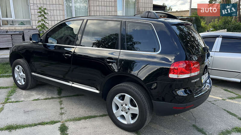 Внедорожник / Кроссовер Volkswagen Touareg 2007 в Киеве
