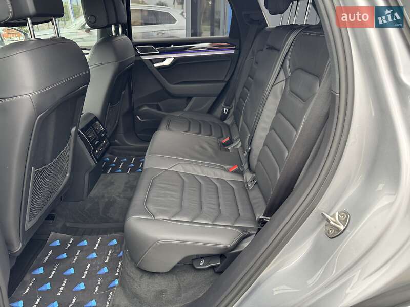 Внедорожник / Кроссовер Volkswagen Touareg 2022 в Ровно