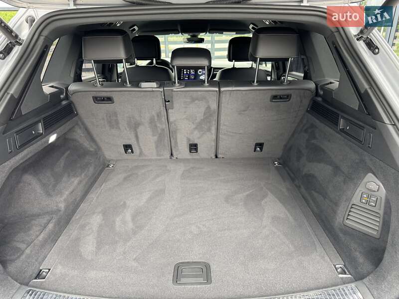 Внедорожник / Кроссовер Volkswagen Touareg 2022 в Ровно