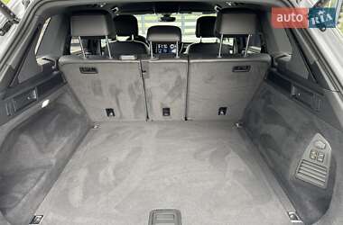 Позашляховик / Кросовер Volkswagen Touareg 2022 в 
