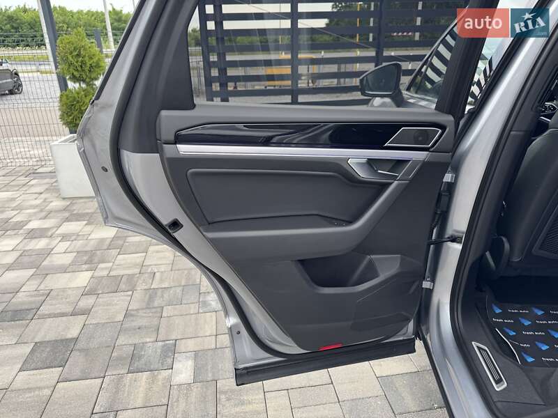 Внедорожник / Кроссовер Volkswagen Touareg 2022 в Ровно