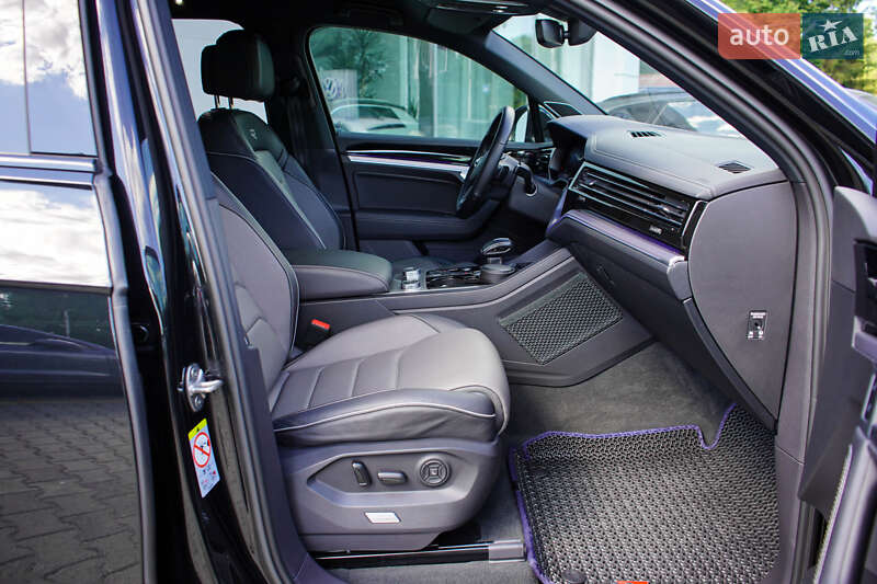 Позашляховик / Кросовер Volkswagen Touareg 2023 в Житомирі