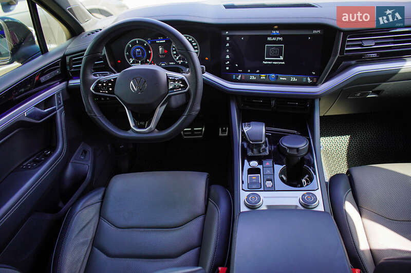 Позашляховик / Кросовер Volkswagen Touareg 2023 в Житомирі
