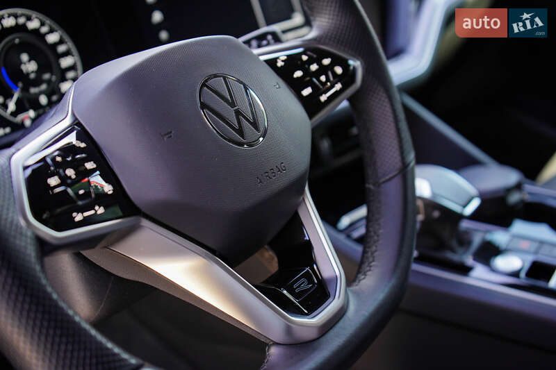 Позашляховик / Кросовер Volkswagen Touareg 2023 в Житомирі