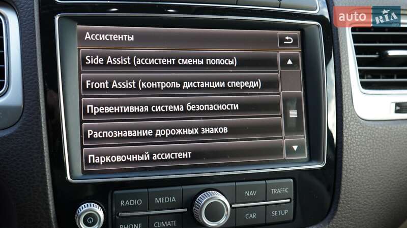 Внедорожник / Кроссовер Volkswagen Touareg 2015 в Житомире