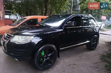 Внедорожник / Кроссовер Volkswagen Touareg 2007 в 