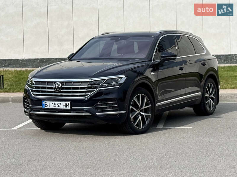 Внедорожник / Кроссовер Volkswagen Touareg 2022 в Киеве
