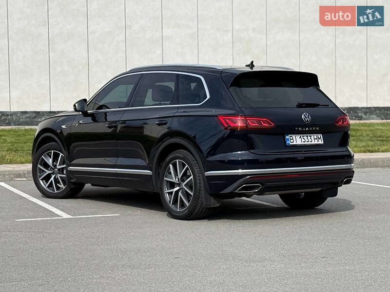 Внедорожник / Кроссовер Volkswagen Touareg 2022 в Киеве