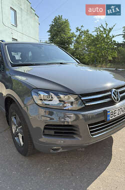 Внедорожник / Кроссовер Volkswagen Touareg 2011 в Черкассах