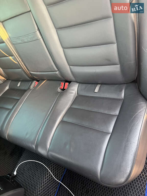 Внедорожник / Кроссовер Volkswagen Touareg 2008 в Голованевске