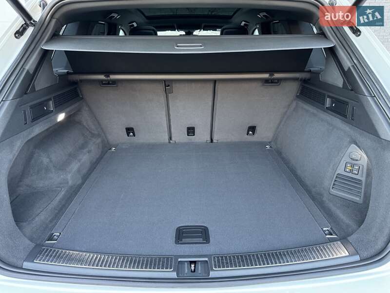 Внедорожник / Кроссовер Volkswagen Touareg 2022 в Ровно