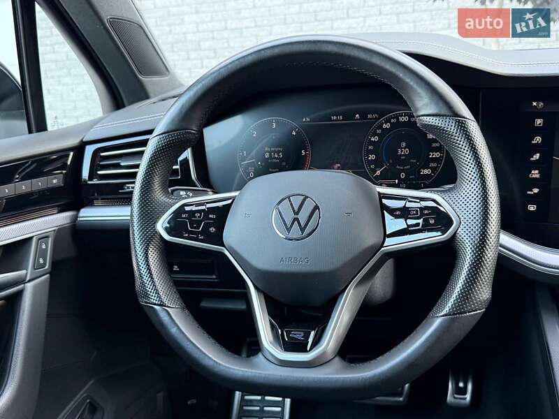 Внедорожник / Кроссовер Volkswagen Touareg 2022 в Ровно