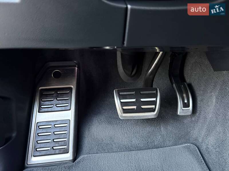 Внедорожник / Кроссовер Volkswagen Touareg 2022 в Ровно