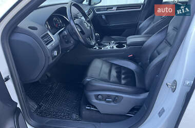 Внедорожник / Кроссовер Volkswagen Touareg 2018 в 